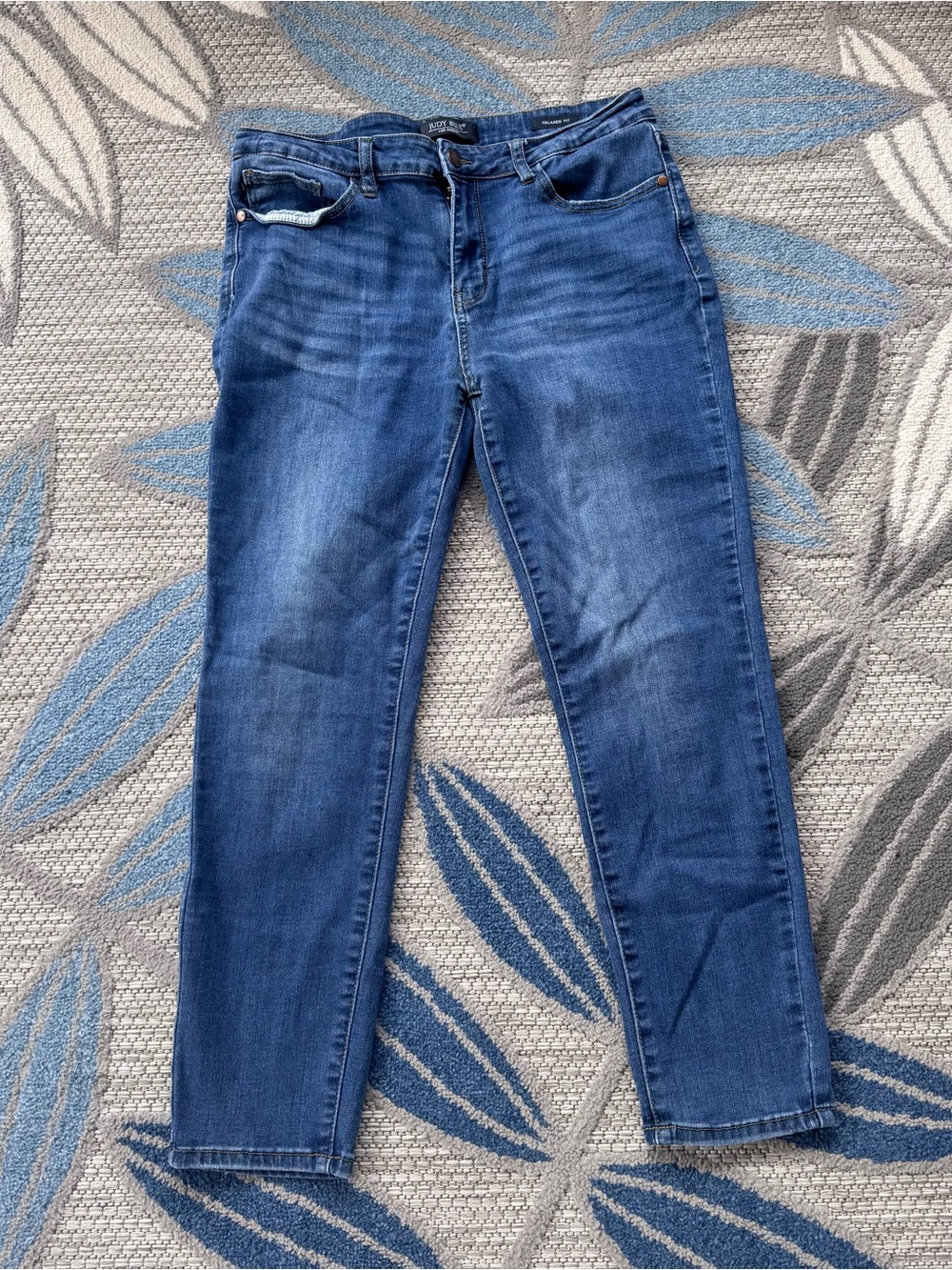 Judy Blue Women’s Relaxed Fit Jeans Size 31 (JB82102DK)